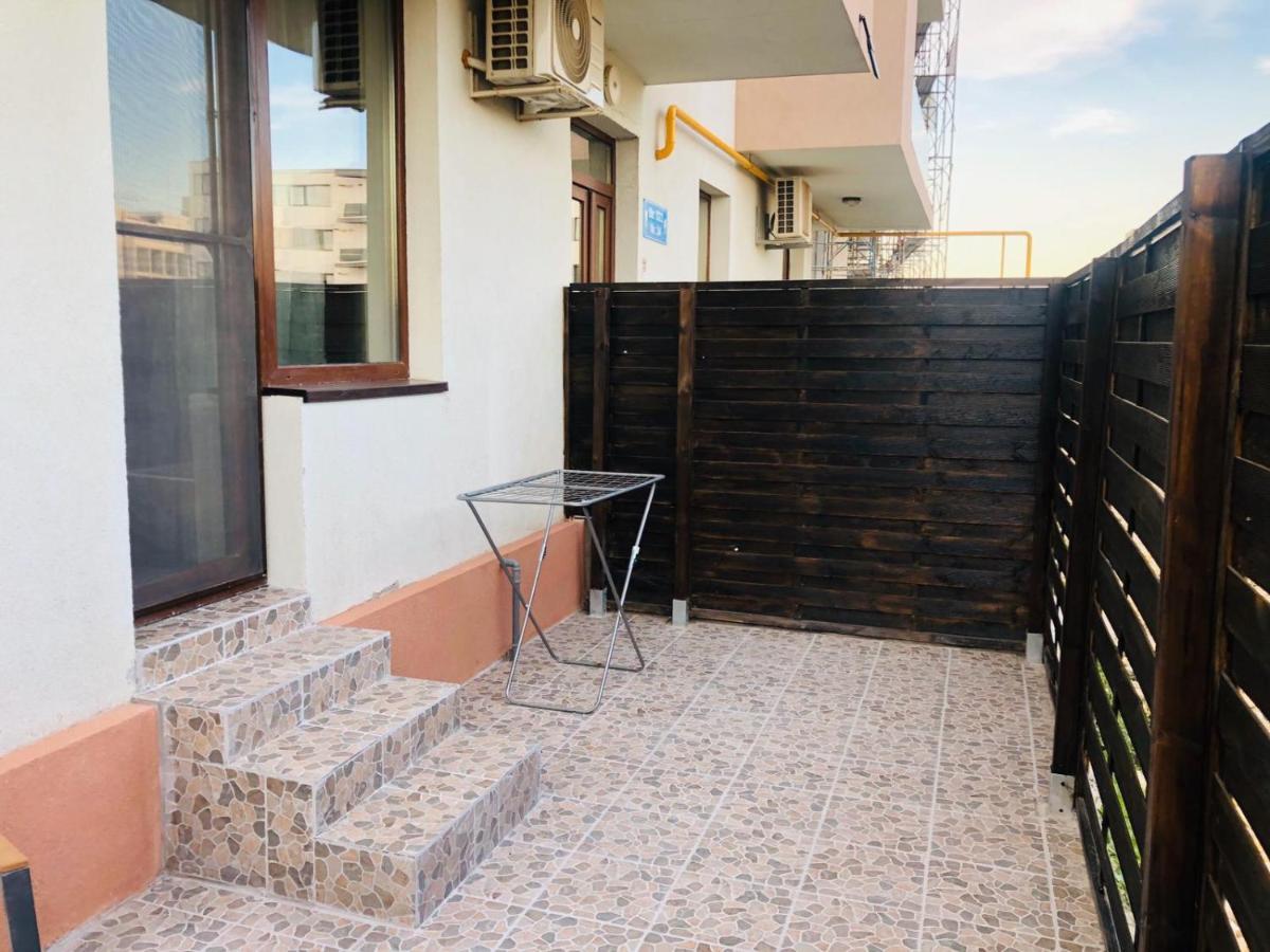 Beachside Studio Mamaia Nord Apartment Năvodari Exterior foto